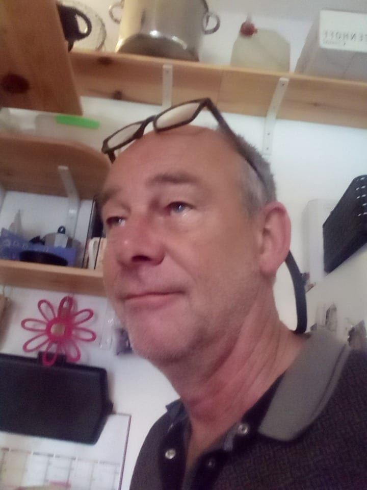 Sourya - Gay in Dersenow Profil von Sourya, 43 Jahre, Gay in Dersenow (Mecklenburg-Vorpommern)