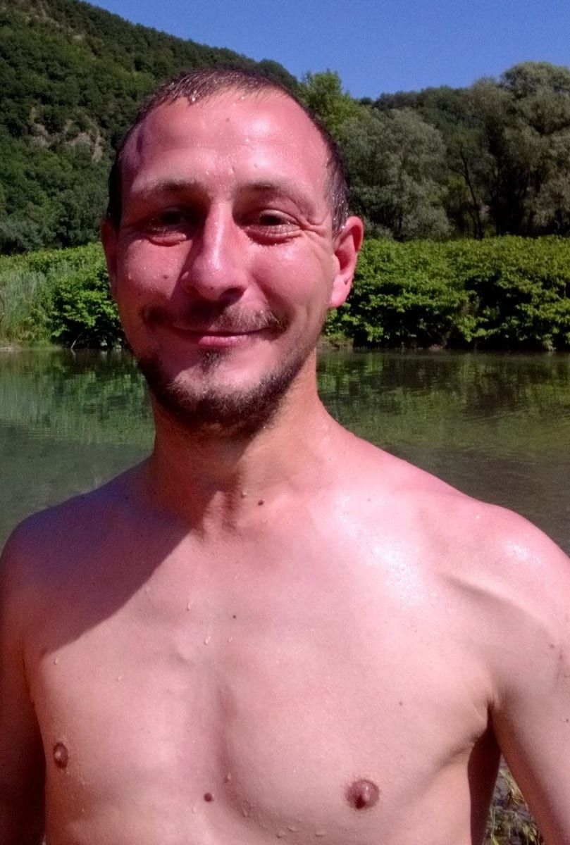 Profil von Anousack, 39 Jahre, Gay in Neuburg (Mecklenburg-Vorpommern)