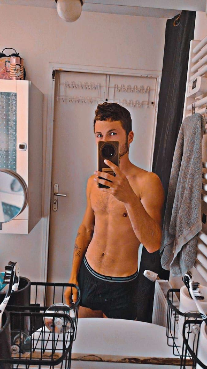 Zeev - Gay in Dersenow Profil von Zeev, 34 Jahre, Gay in Dersenow (Mecklenburg-Vorpommern)