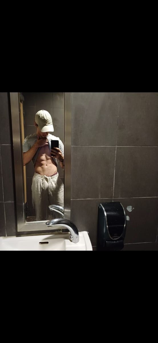 Edriss - Gay in Steffenshagen Profil von Edriss, 38 Jahre, Gay in Steffenshagen (Mecklenburg-Vorpommern)