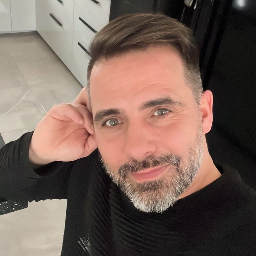 Profil von Cleante, 23 Jahre, Gay in Testorf-Steinfort (Mecklenburg-Vorpommern)