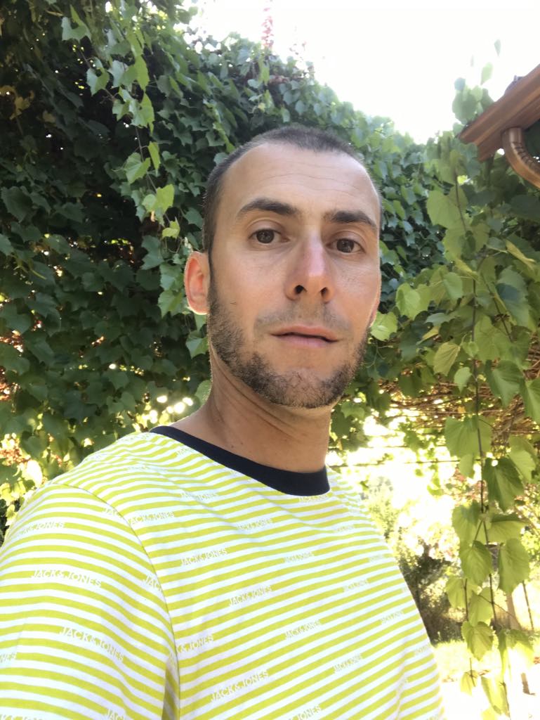 Profil von Livan, 34 Jahre, Gay in Buggenhagen (Mecklenburg-Vorpommern)