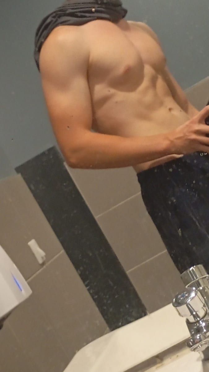 Ayaan - Gay in Grambin Profil von Ayaan, 32 Jahre, Gay in Grambin (Mecklenburg-Vorpommern)