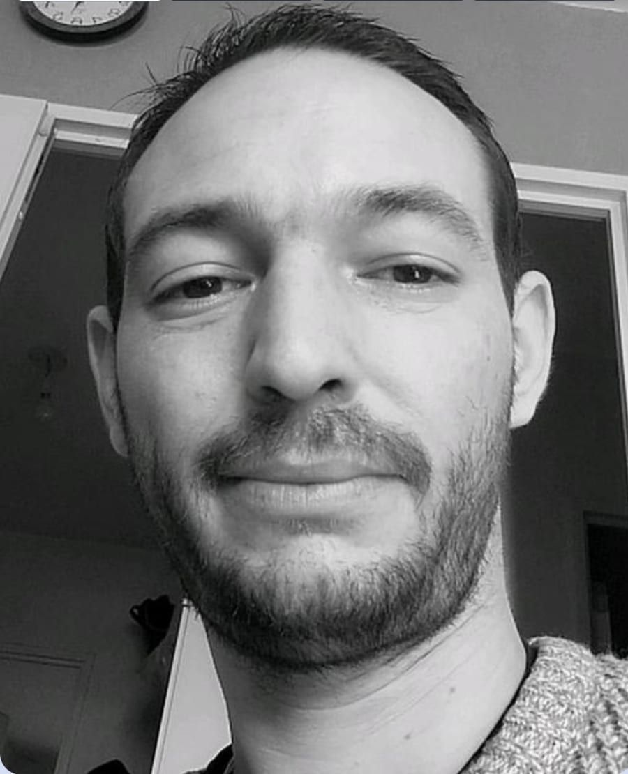 Charli - Gay in Baumgarten Profil von Charli, 32 Jahre, Gay in Baumgarten (Mecklenburg-Vorpommern)