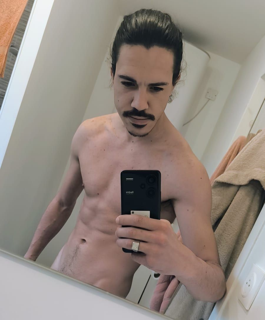 Profil von Arif, 43 Jahre, Gay in Kogel (Mecklenburg-Vorpommern)