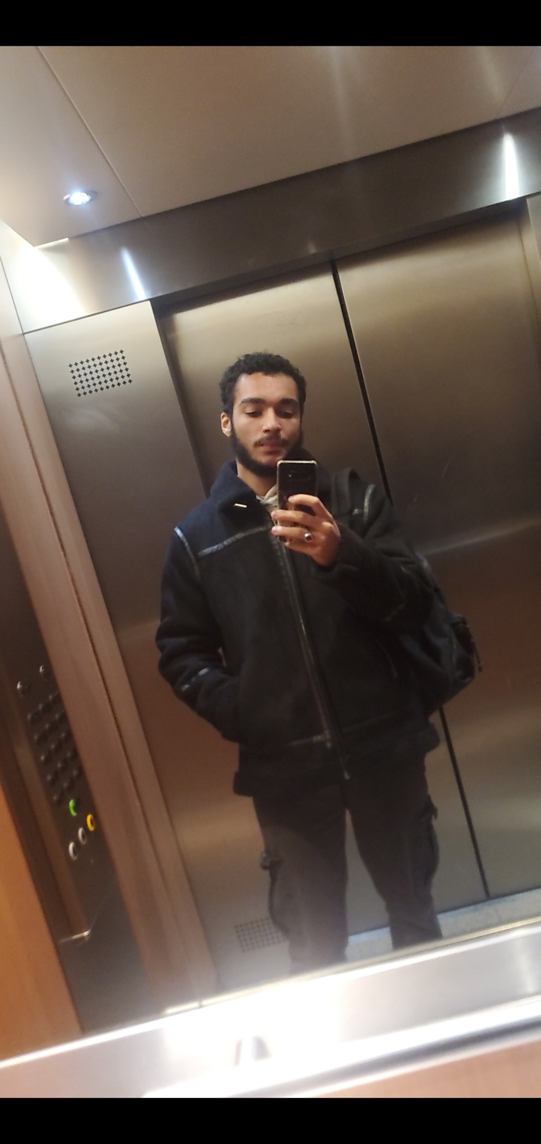 Profil von Alim, 35 Jahre, Gay in Katzow (Mecklenburg-Vorpommern)