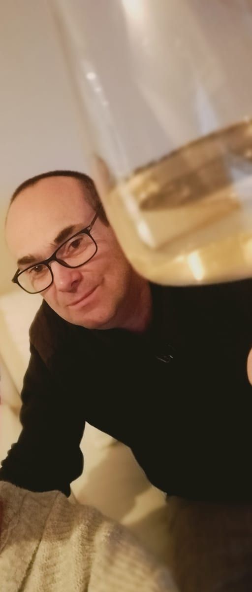 Iman - Gay in Steffenshagen Profil von Iman, 23 Jahre, Gay in Steffenshagen (Mecklenburg-Vorpommern)
