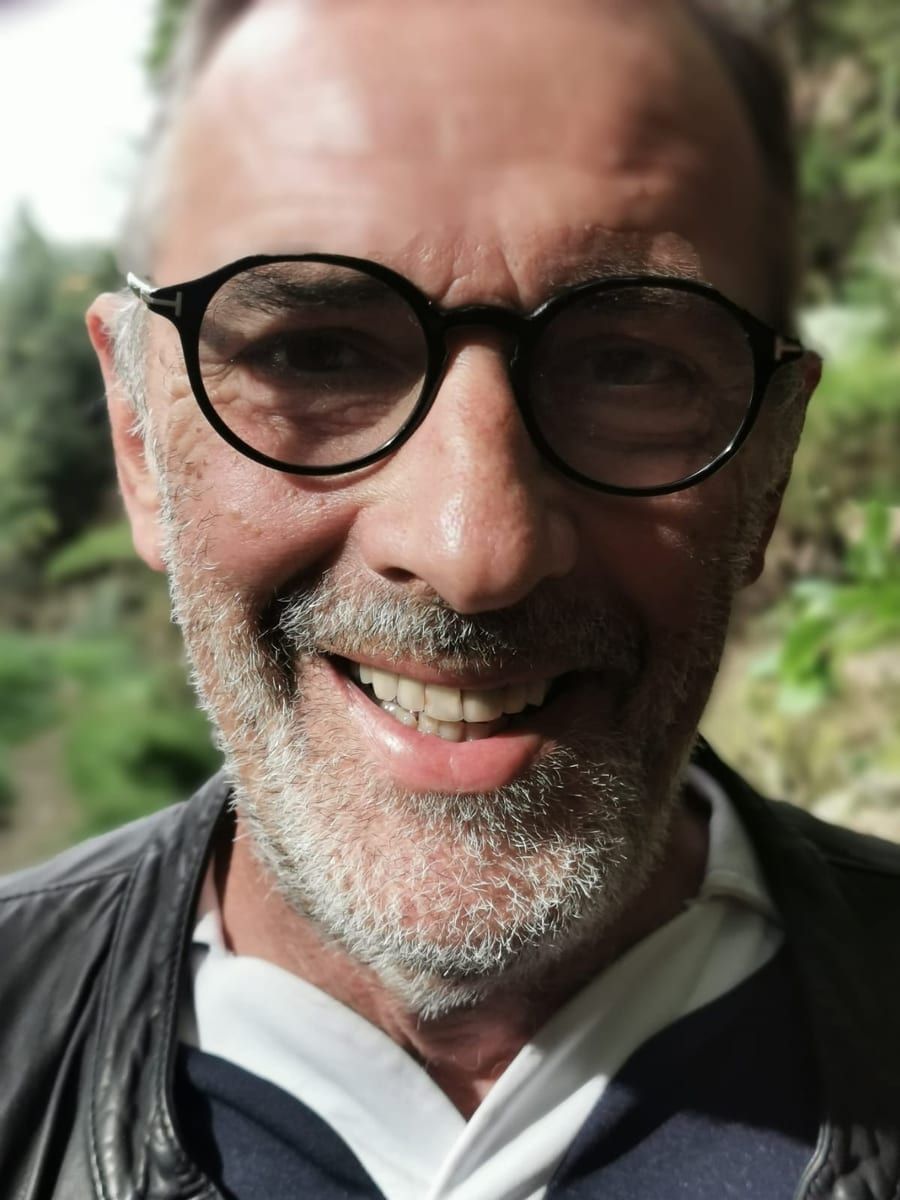 Aboubacry - Gay in Grambin Profil von Aboubacry, 36 Jahre, Gay in Grambin (Mecklenburg-Vorpommern)