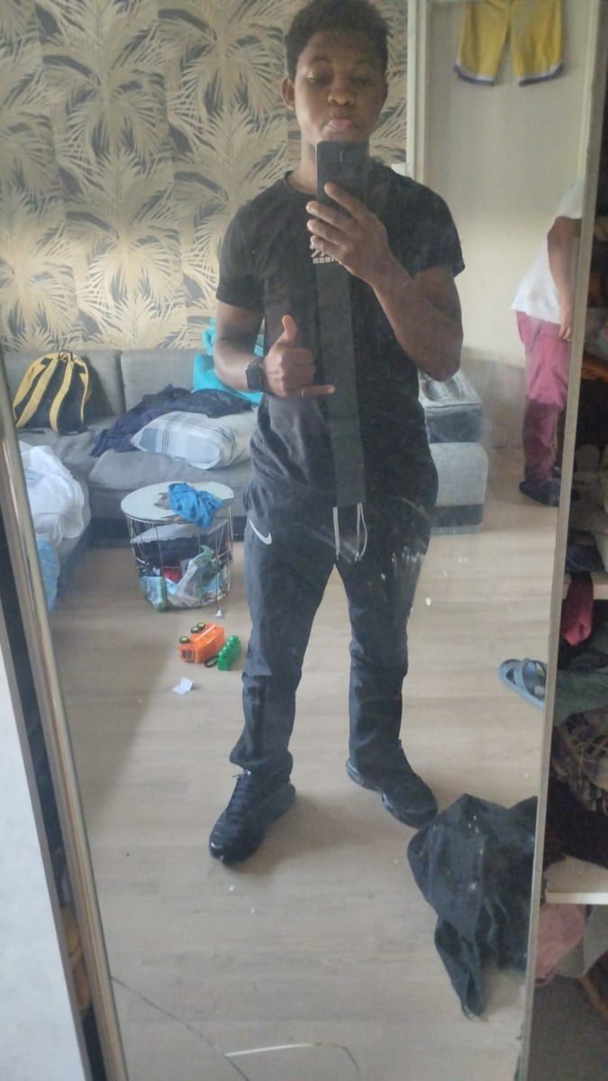 Bernardo - Gay in Hohen Pritz Profil von Bernardo, 39 Jahre, Gay in Hohen Pritz (Mecklenburg-Vorpommern)