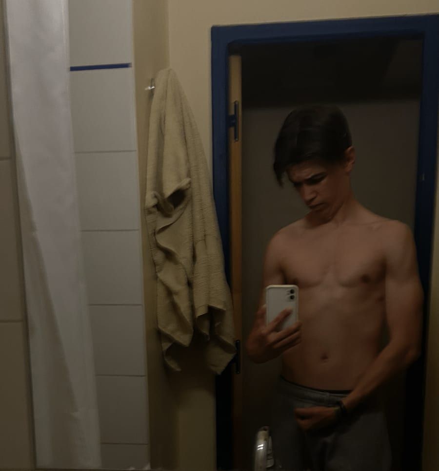 Andrzej - Gay in Lübz Profil von Andrzej, 43 Jahre, Gay in Lübz (Mecklenburg-Vorpommern)