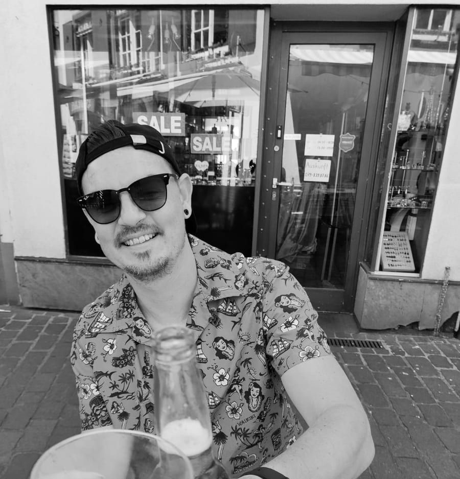 Eymeric - Gay in Bartow Profil von Eymeric, 39 Jahre, Gay in Bartow (Mecklenburg-Vorpommern)