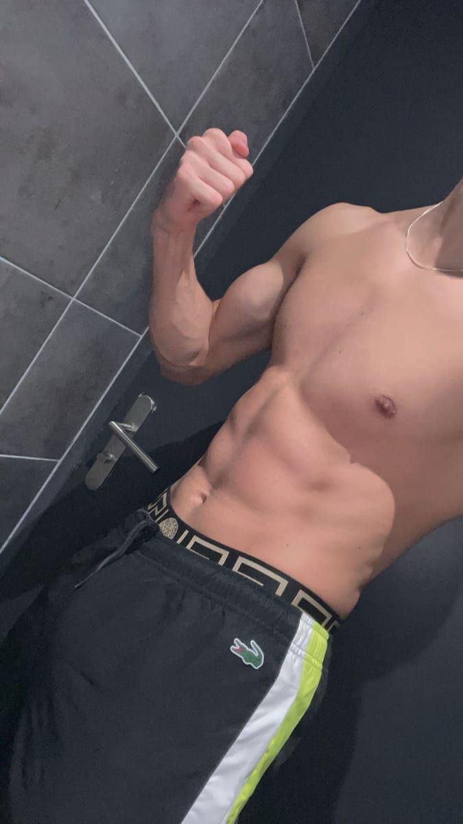 Costa - Gay in Wustrow Profil von Costa, 38 Jahre, Gay in Wustrow (Mecklenburg-Vorpommern)