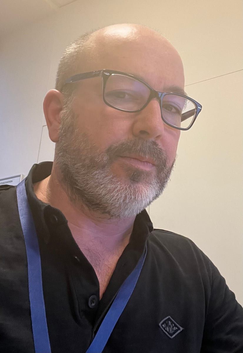 Adel - Gay in Nieden Profil von Adel, 28 Jahre, Gay in Nieden (Mecklenburg-Vorpommern)