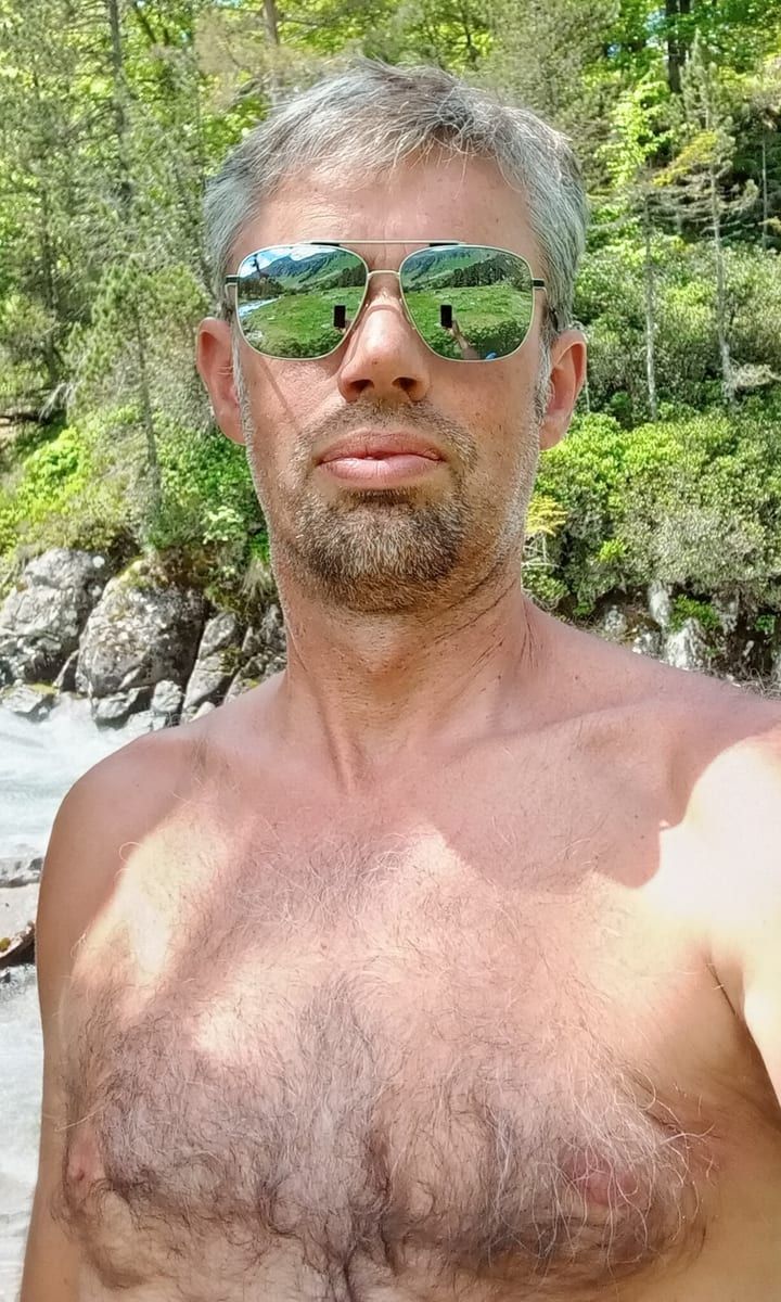 Theoden - Gay in Uelitz Profil von Theoden, 33 Jahre, Gay in Uelitz (Mecklenburg-Vorpommern)