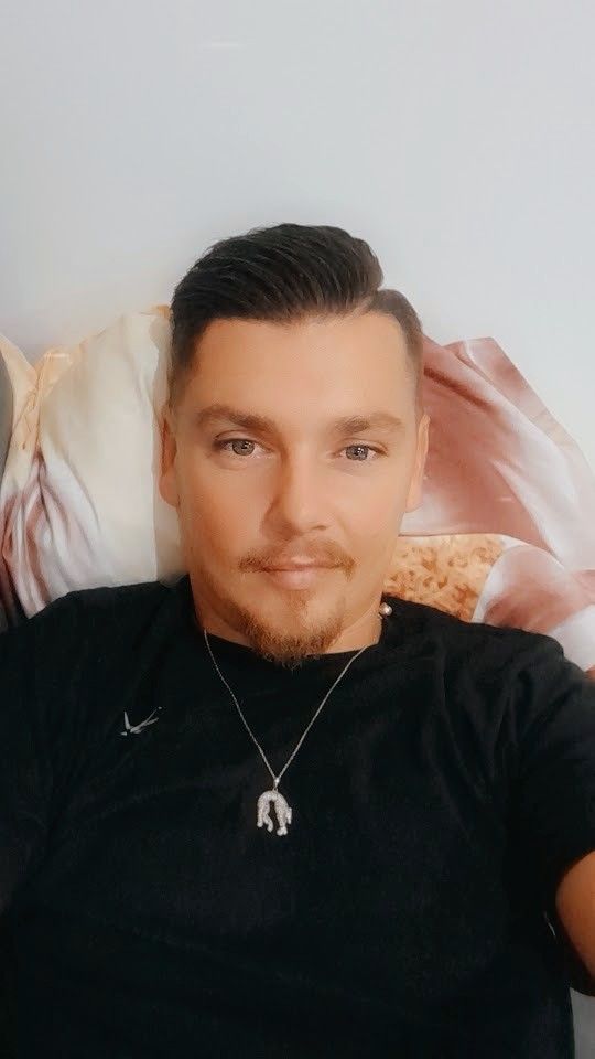 Dexter - Gay in Satow Profil von Dexter, 41 Jahre, Gay in Satow (Mecklenburg-Vorpommern)