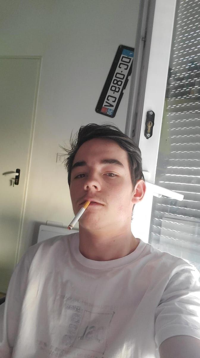 Anthonin - Gay in Bernstorf Profil von Anthonin, 28 Jahre, Gay in Bernstorf (Mecklenburg-Vorpommern)