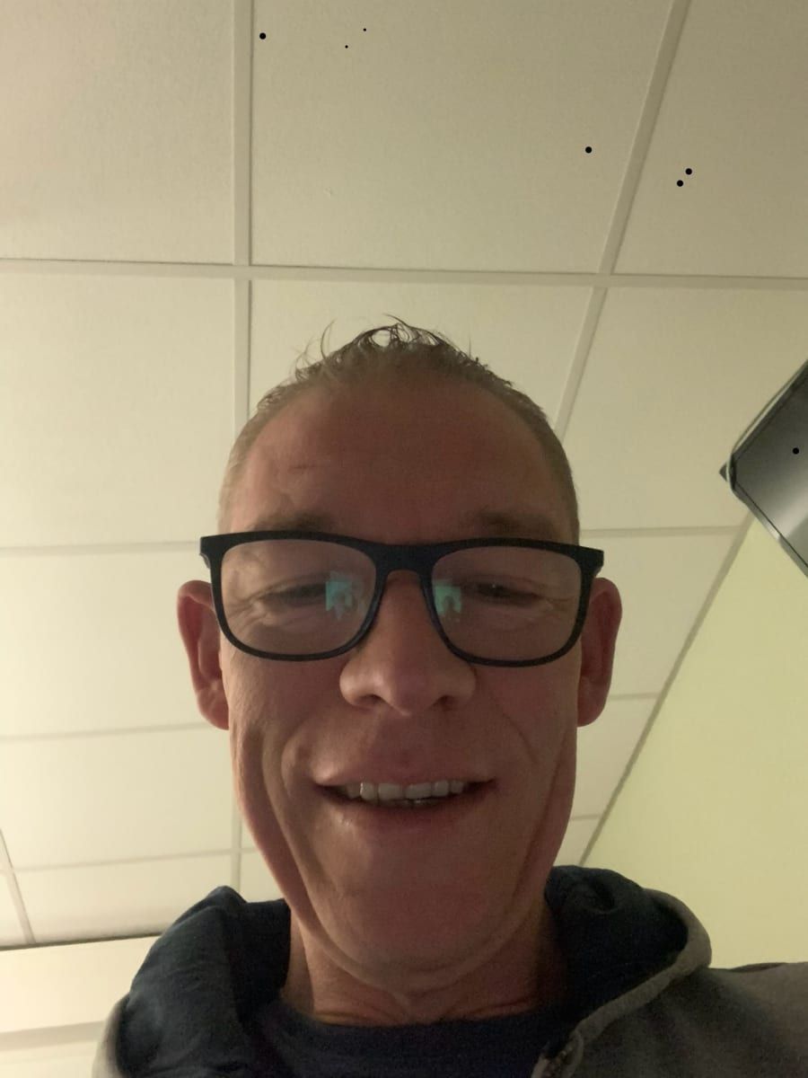 Profil von Miecyslaw, 36 Jahre, Gay in Putgarten (Mecklenburg-Vorpommern)